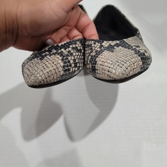 VIONIC Caballo Faux Snakeskin Flat shoes Size 5 - Picture 4 of 8